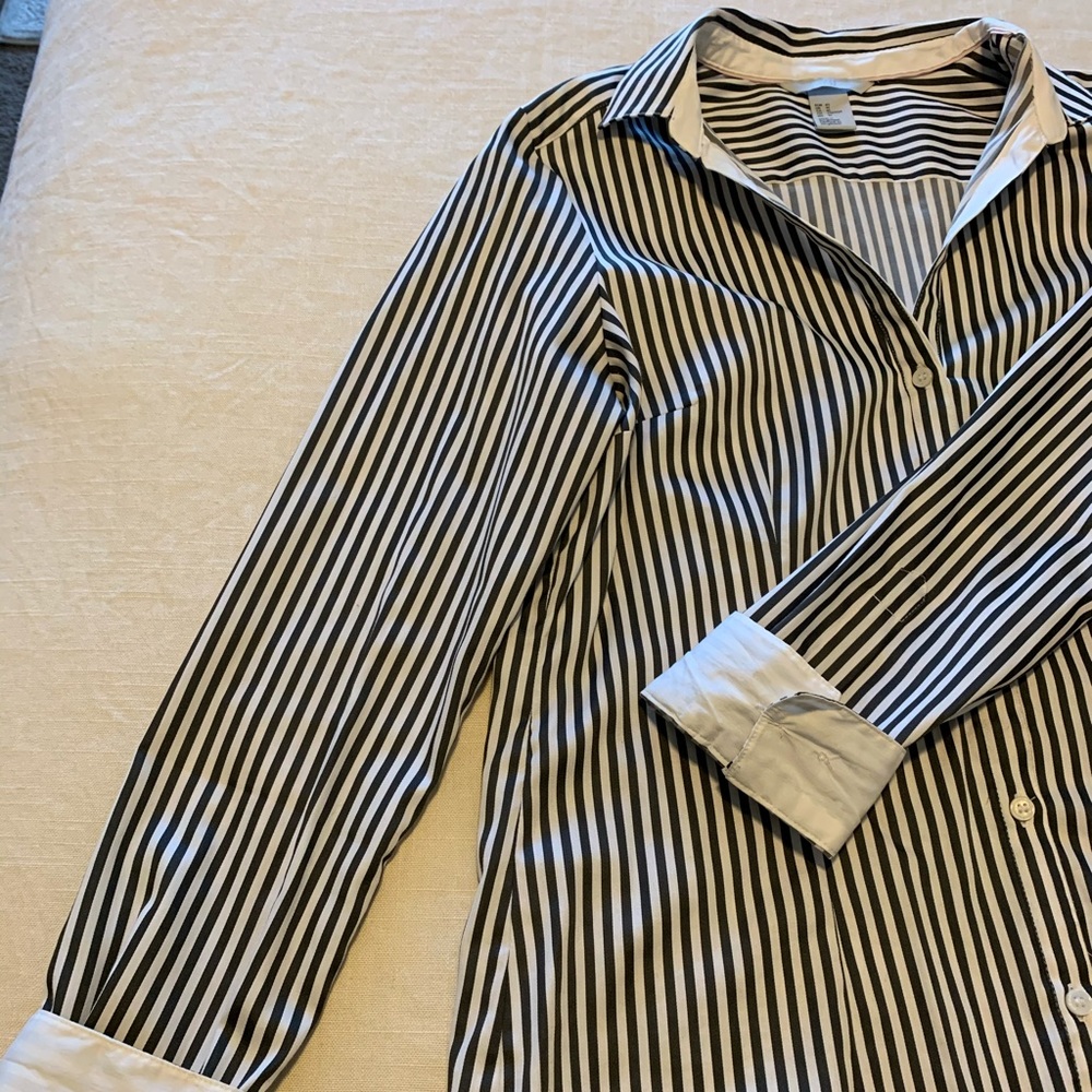 Striped Button Up Stretch Blou